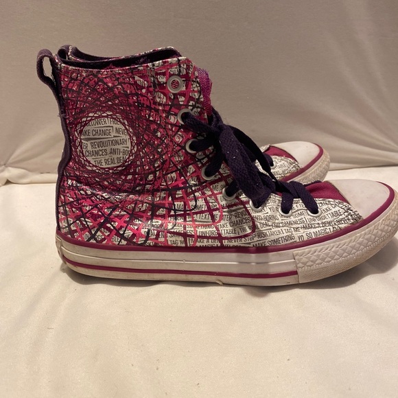 Converse Size 3 Chuck Taylor All Star Party Sneaker 649964F - Picture 1 of 15